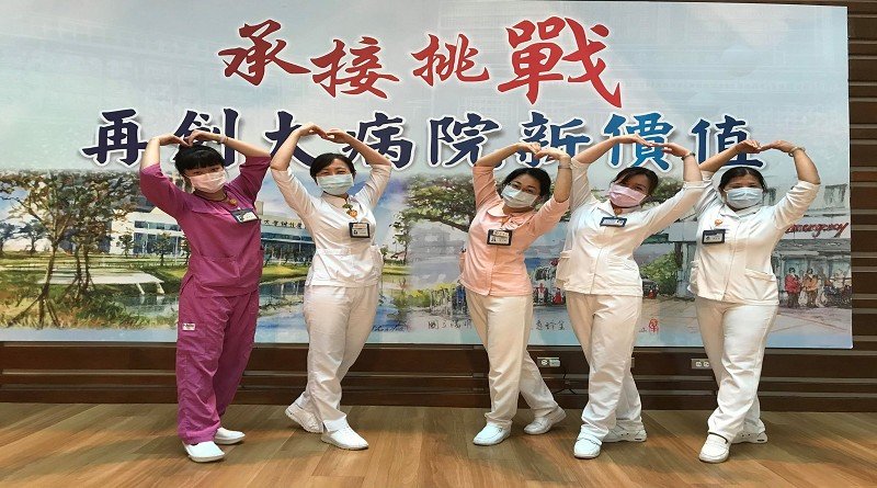 優良護理師合影