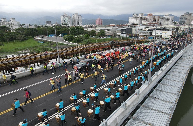 宜蘭橋階段性通車,年底全線通車