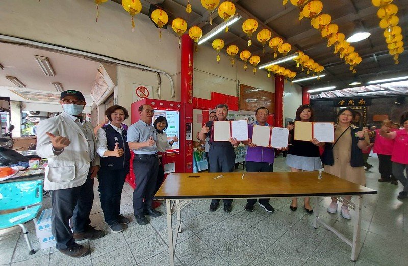 科技與古蹟,羅東勉民堂智販機啟用