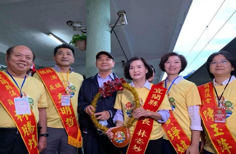 別開生面的88尊神祇搭CT273蒸汽火車遶境祈福之旅