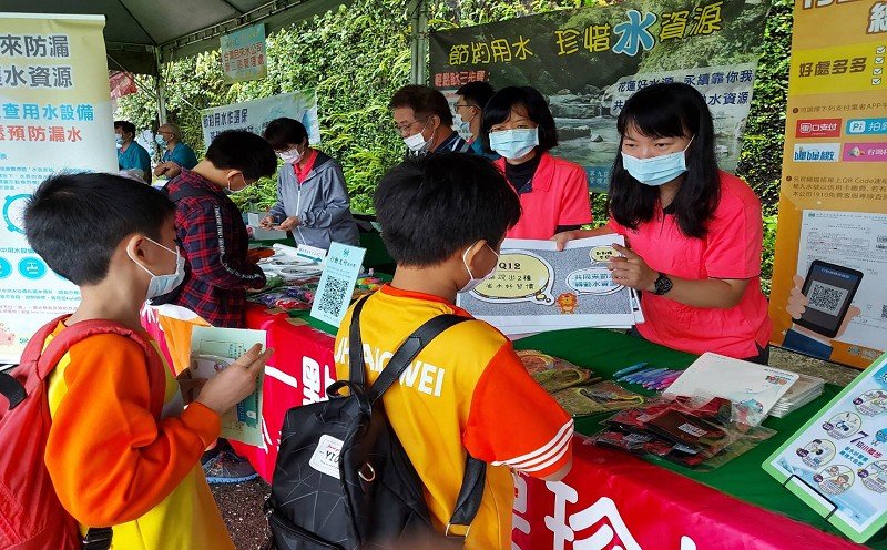 寓教於樂的廉政愛水小尖兵育樂營熱鬧登場