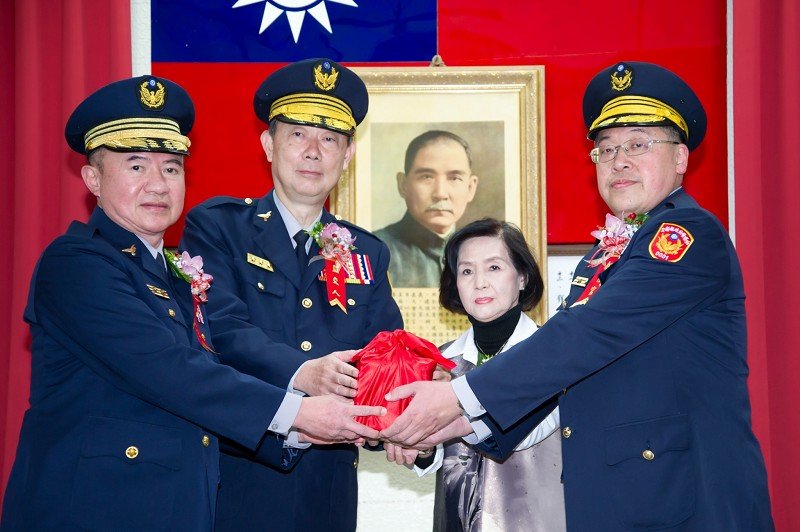 宜蘭縣警察局長廖材楨履新