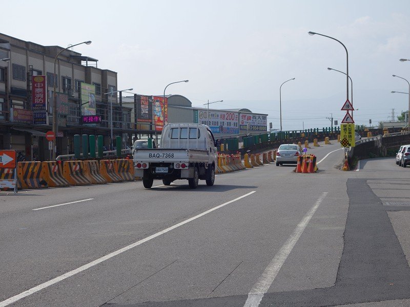 火災受損的羅東鎮光榮路橋3/16開放26公噸以下車輛通行
