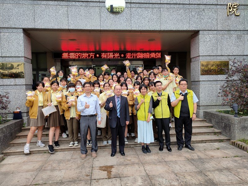 宜蘭分署向下紮根  首創辦理高中生推廣檔案業務