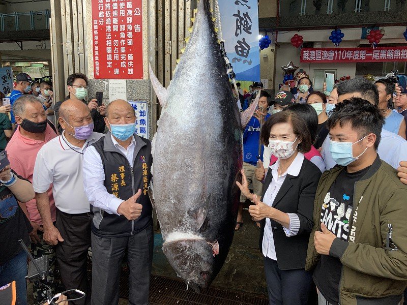 2021南方澳第一「鮪」183公斤