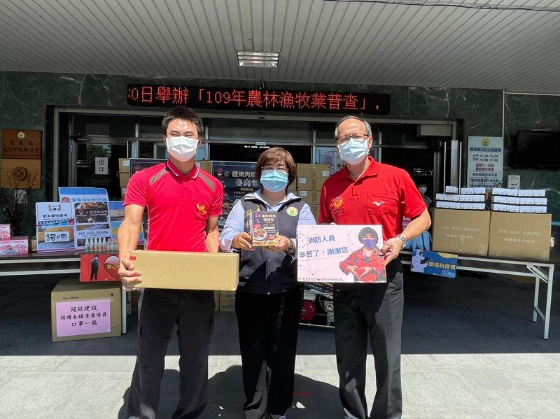羅東鎮公所結合地方企業 挺醫護警消、守護家園
