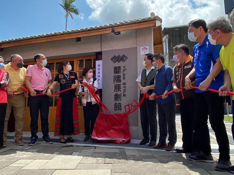 行銷原住民產業的「蘭陽原創館」開幕了