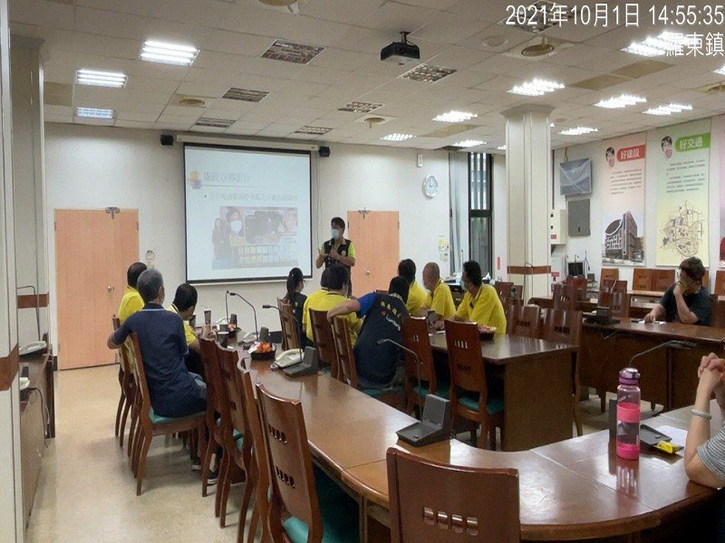 東鎮公所宣導公務員圖利、便民的差在那裡？