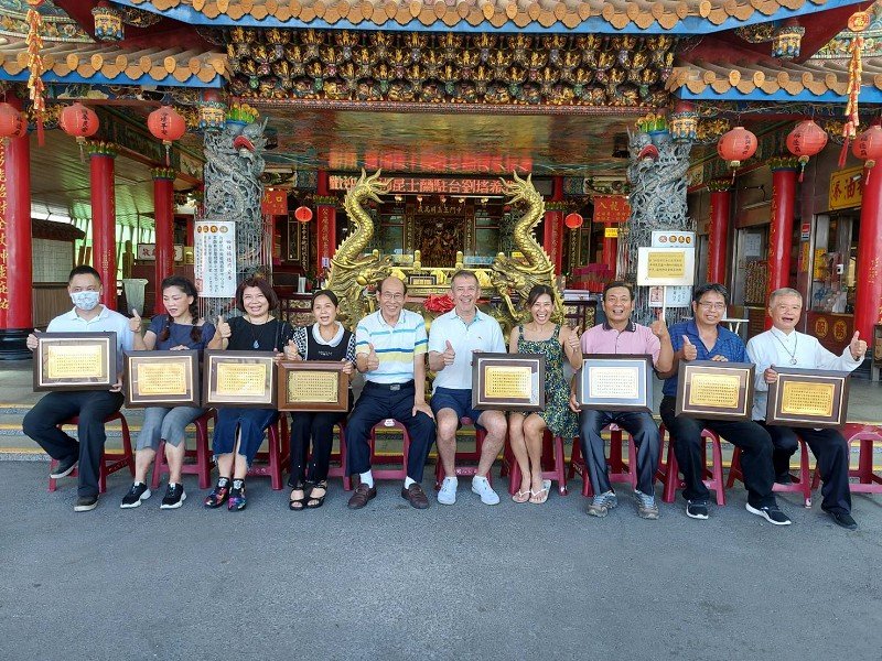 陳榮楷才華洋溢 創作藏頭文相贈享盛名遍及各界