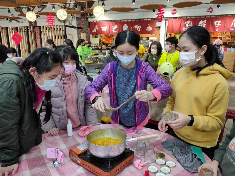 盛產金桔的頭城農場 知性之旅採果趣