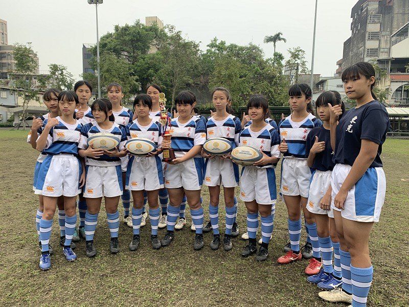 東光國中女子橄欖球隊全國賽技高一籌摘冠