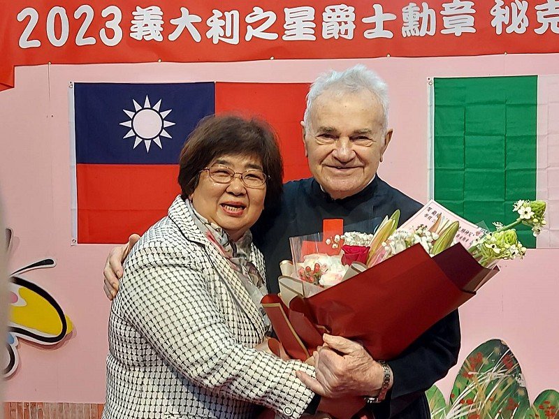 來台一甲子89歲秘克琳父獲義大利總統頒爵士勳章宜蘭縣各界感到與有榮焉