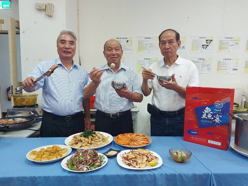 蘇澳區漁會推出中秋「鱻宴搶鮮集錦禮盒」,有優惠哦!