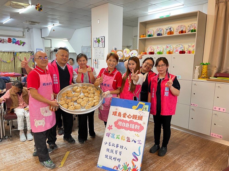 「愛心饅頭環島活動」到宜蘭,和長輩、學子同樂充滿溫馨