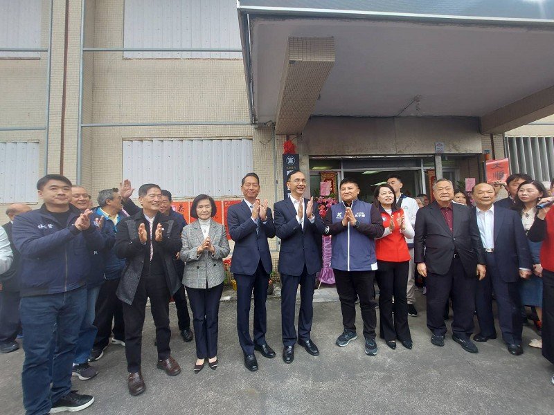 國民黨宜蘭縣黨部新春團拜,立委吳宗憲宜蘭服務處揭牌擴大服務