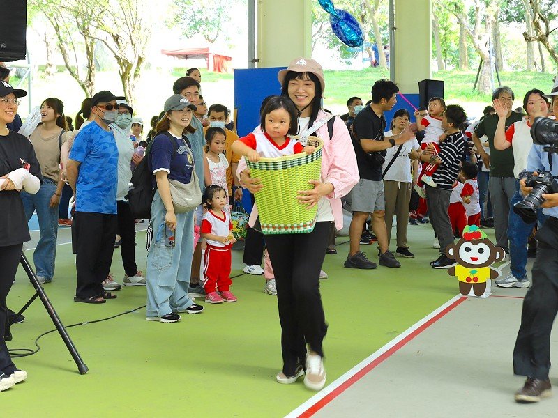 羅東鎮立幼兒園愛與你「童」在親子運動會一起同樂
