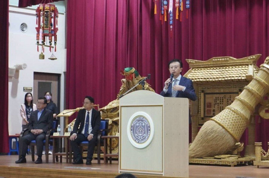 宜蘭監獄「誠信如燈,母愛如影」廉政創意競賽連結收容人與媽媽的愛