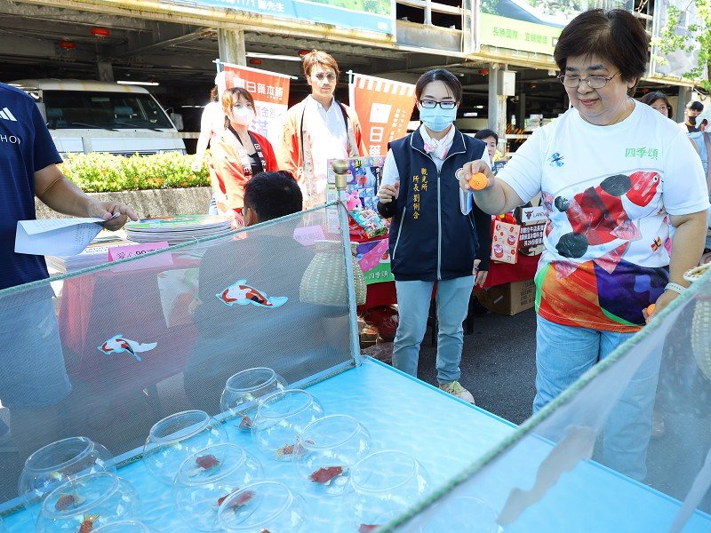 2025羅東藝穗節捐發票玩「愛心99彈跳乒乓魚」送好禮