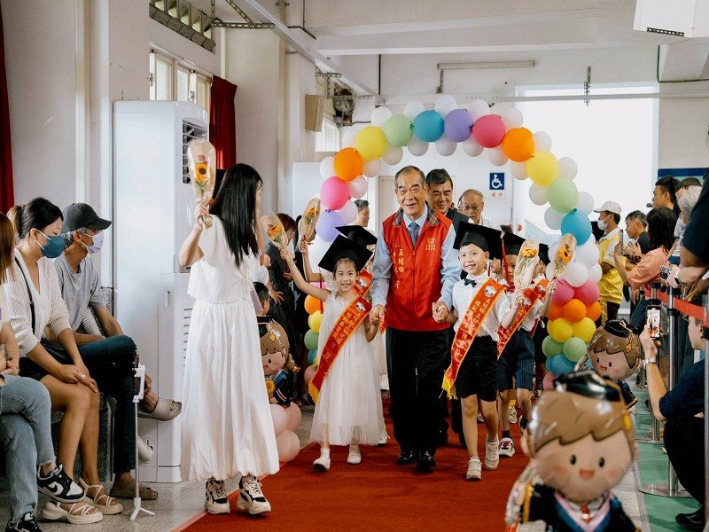 五結鄉立幼兒園舉辦精彩溫馨畢業典禮、150位畢業生留下美好回憶