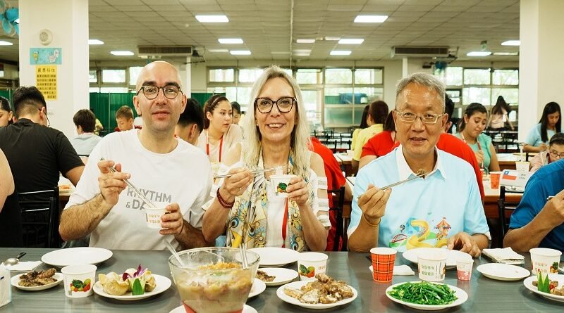 宜蘭童玩節土耳其團隊烹製家鄉菜～美食文化交流