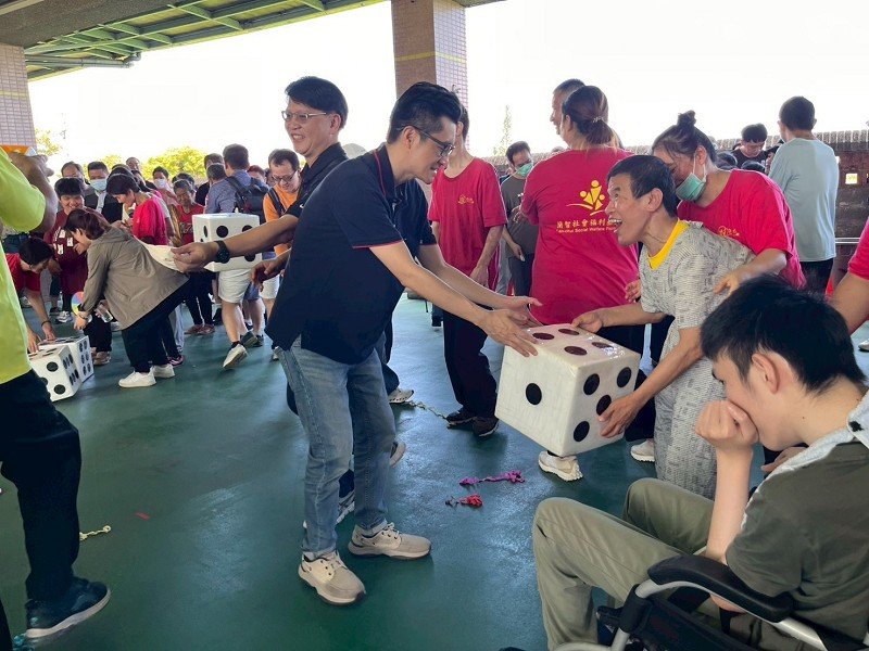 荷蘭商瑞力登台灣分公司「送愛到蘭智」為田心老化家園添磚瓦
