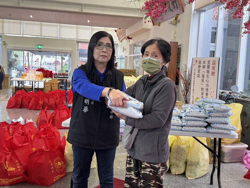 元心地母廟冬令救濟關懷350戶弱勢 24年善行不停歇