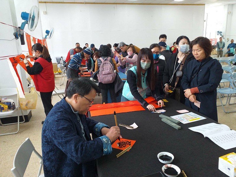 迎接丙午馬年！五結 6 位書法名家齊聚，350 份手寫春聯免費贈鄉親