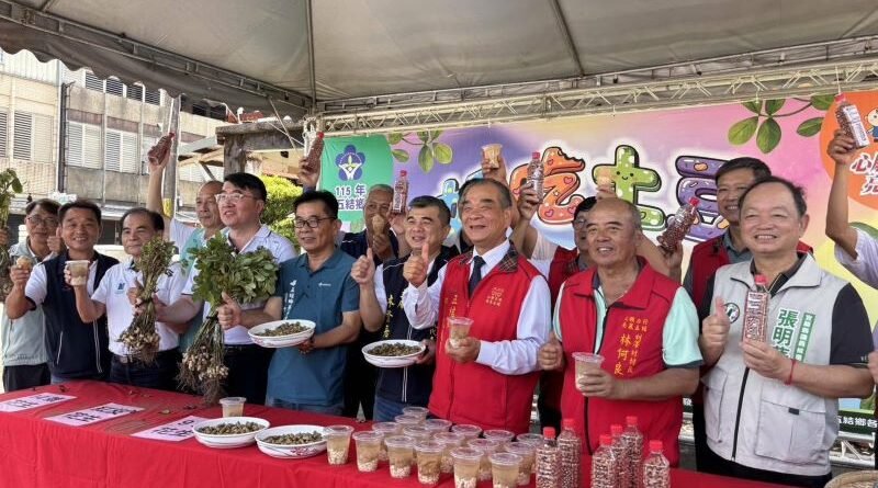 結沙仁土豆上市　沈德茂鄉長攜手各界行銷在地好滋味