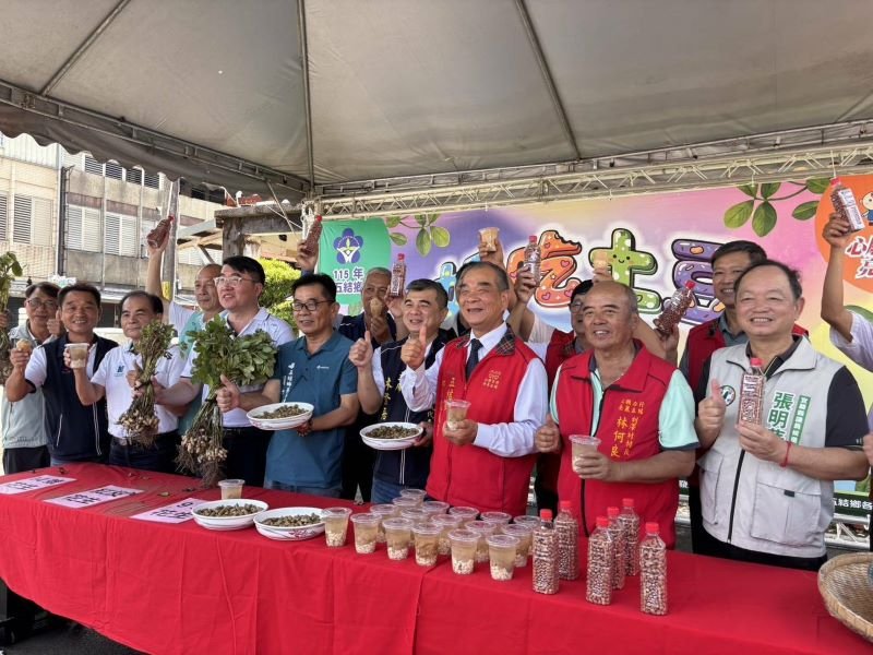 結沙仁土豆上市　沈德茂鄉長攜手各界行銷在地好滋味